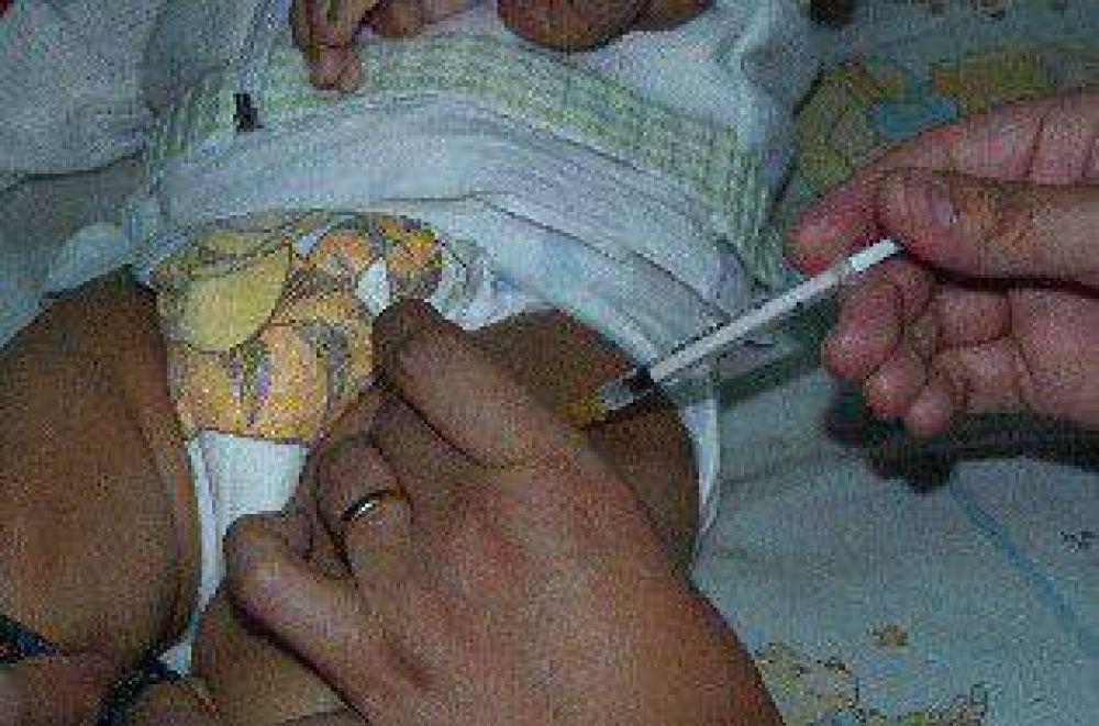 Repercusiones de casos Gripe A genera demanda en vacunatorio