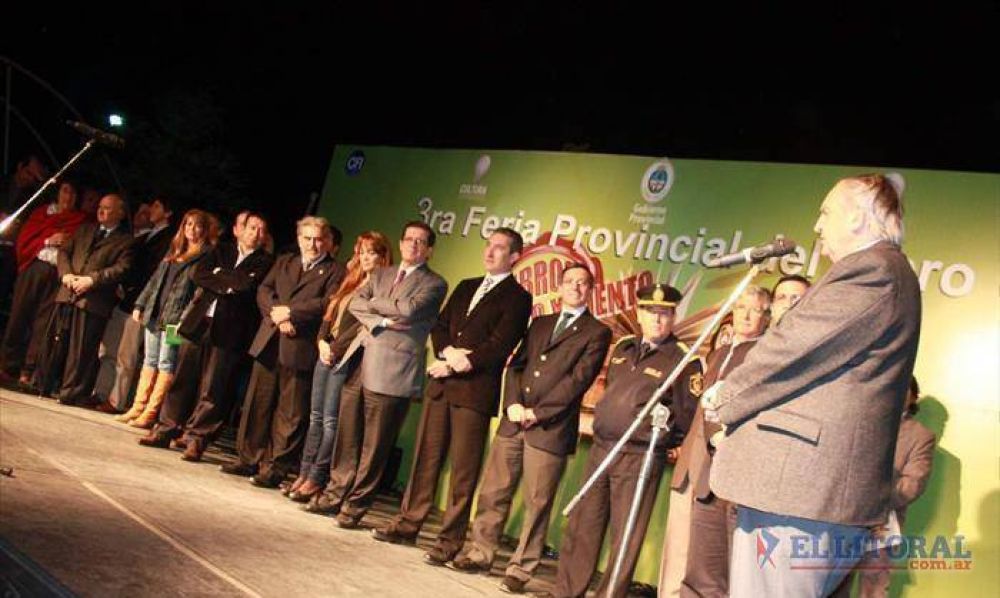 Comenz� la Feria Provincial del Libro