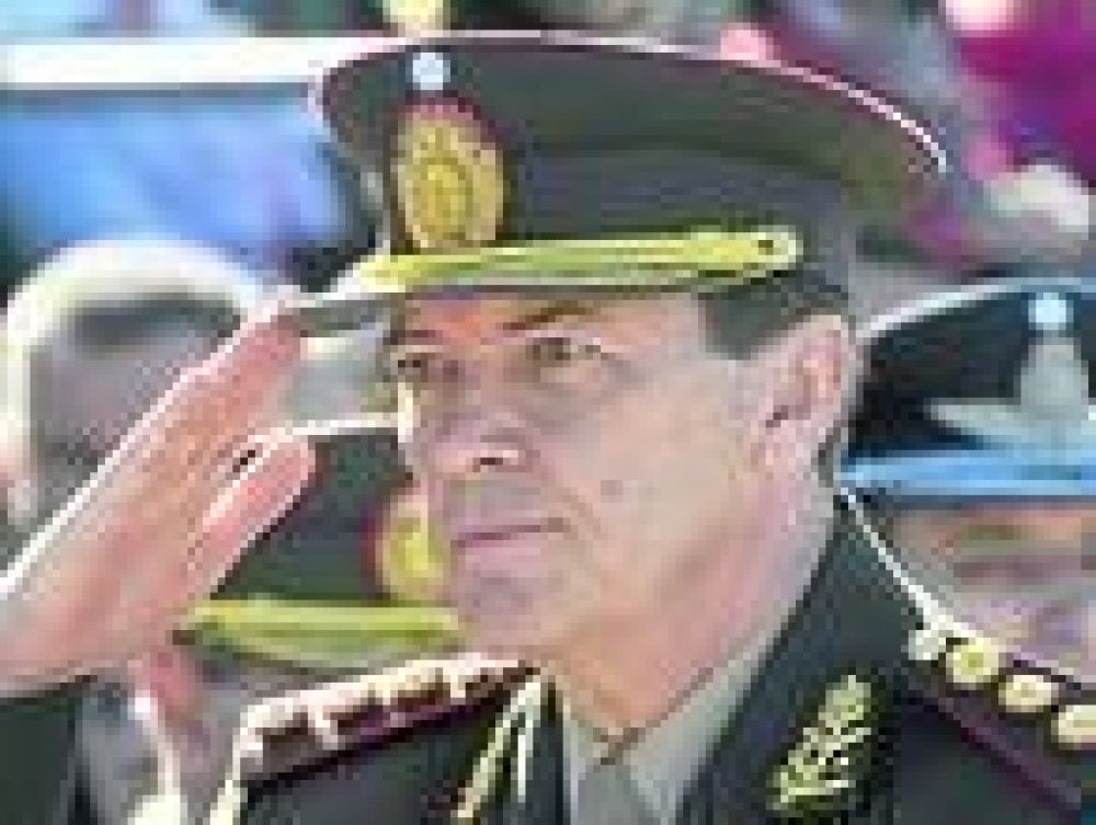 Un ex preso pol�tico ratific� sus denuncias contra el jefe del Ej�rcito