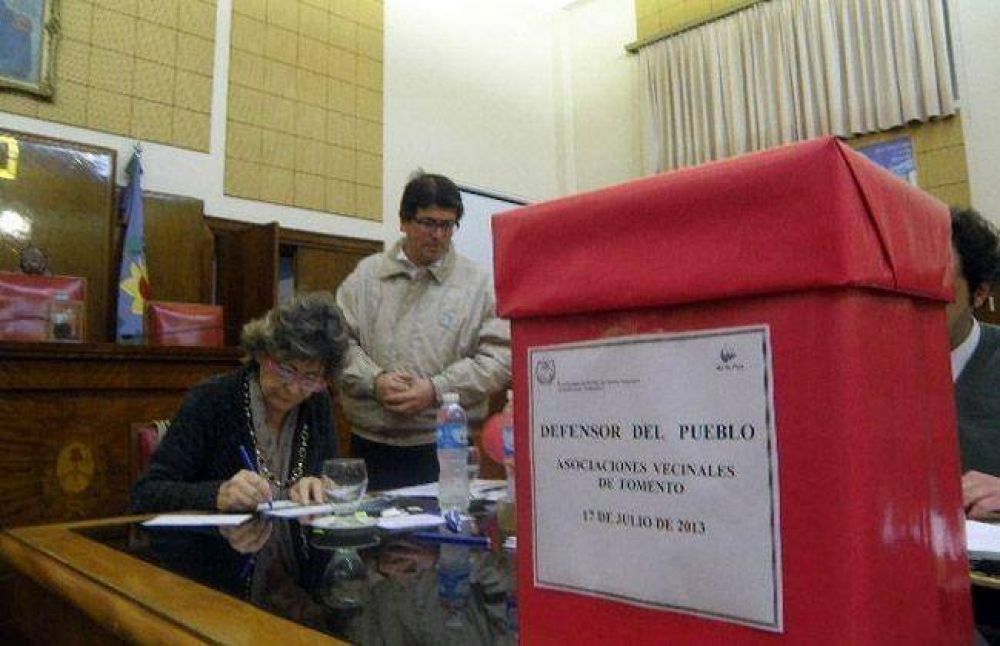 El martes desempatan los vecinalistas por su representante en la Defensor�a