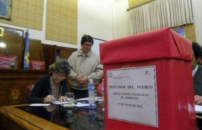 El martes desempatan los vecinalistas por su representante en la Defensor�a