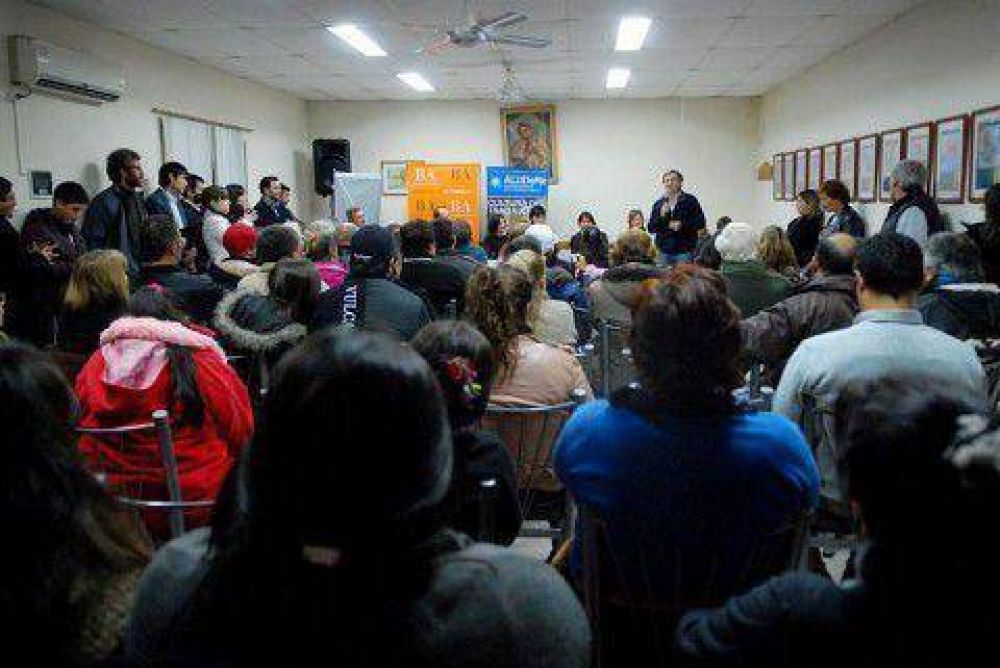 Se realiz� una charla para emprendedores lujanenses