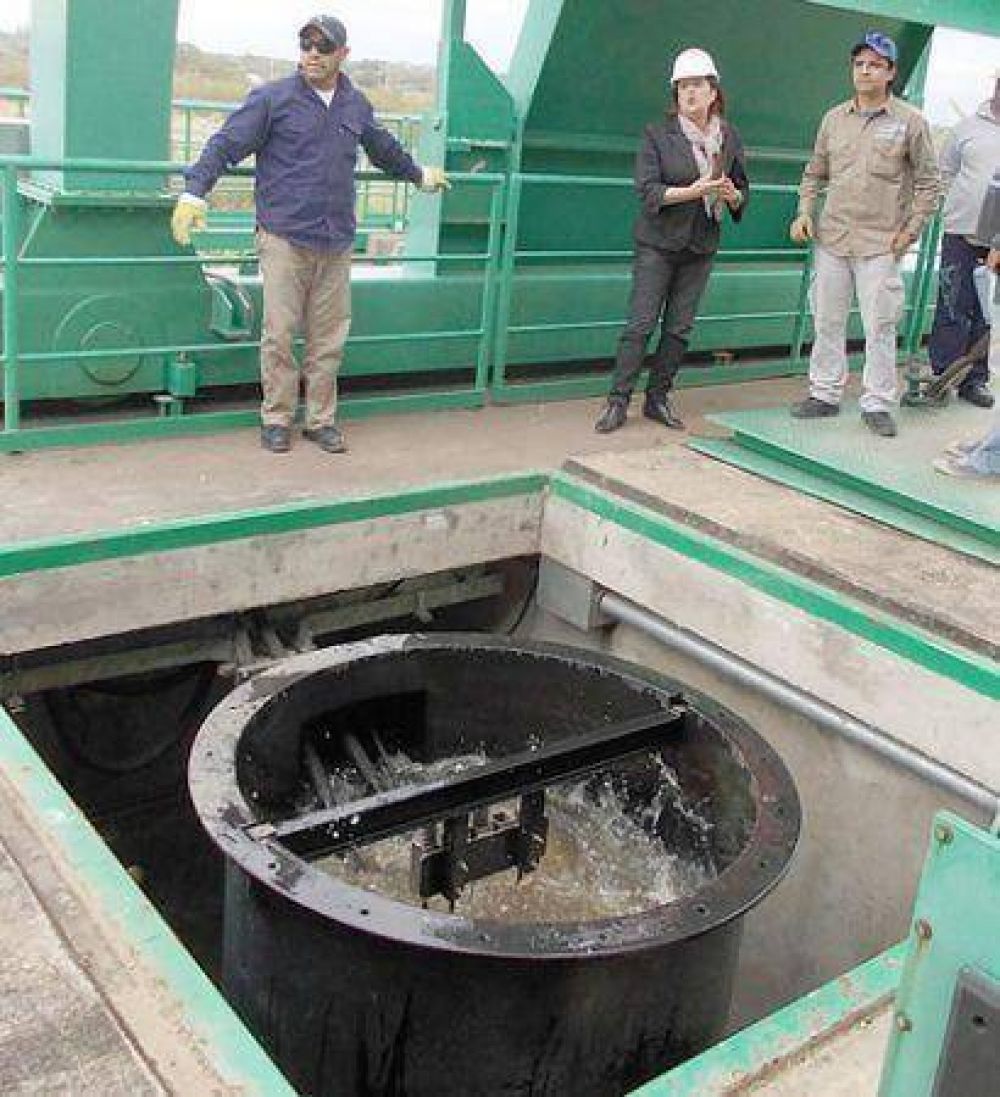 La APA verific� el funcionamiento de las bombas y levant� las compuertas