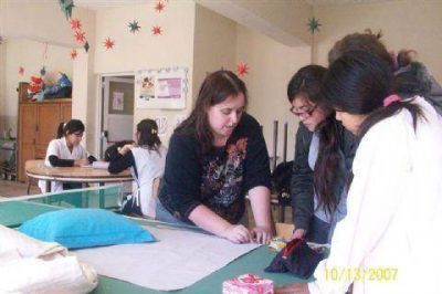 Amplia propuesta del Programa Emprender en diferentes barrios de la ciudad