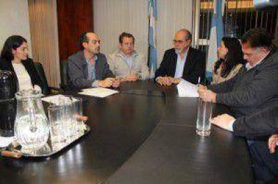Producci�n local de sabanas, toallas y artesan�as en importante cadena hotelera