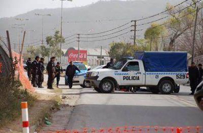 Horrible muerte de joven bajo el Puente Paraguay