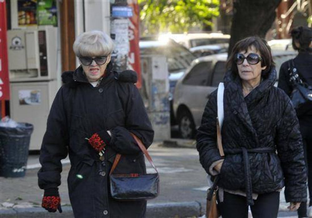 Ante las bajas temperaturas, la comuna refuerza la asistencia a personas en situaci�n de calle