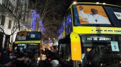 M�s de 40 mil argentinos viajan a R�o de Janeiro a ver al Papa