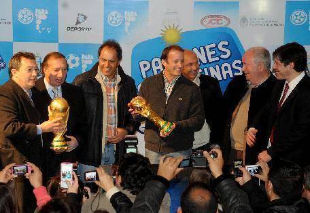 Scioli e Insaurralde recorrieron Tecn�polis