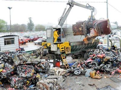 Compactar�n 600 autos y 1.300 motos que est�n en el corral�n