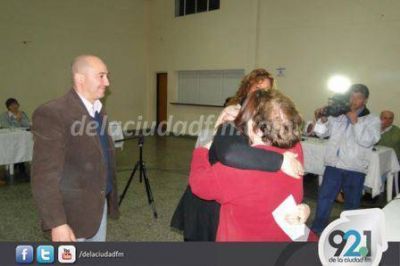 Un concejal oficialista pidi� reparar definitivamente las esquinas de la obra de desag�es	