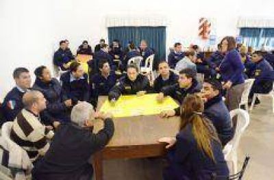 Capacitaci�n a polic�as sobre violencia de g�nero