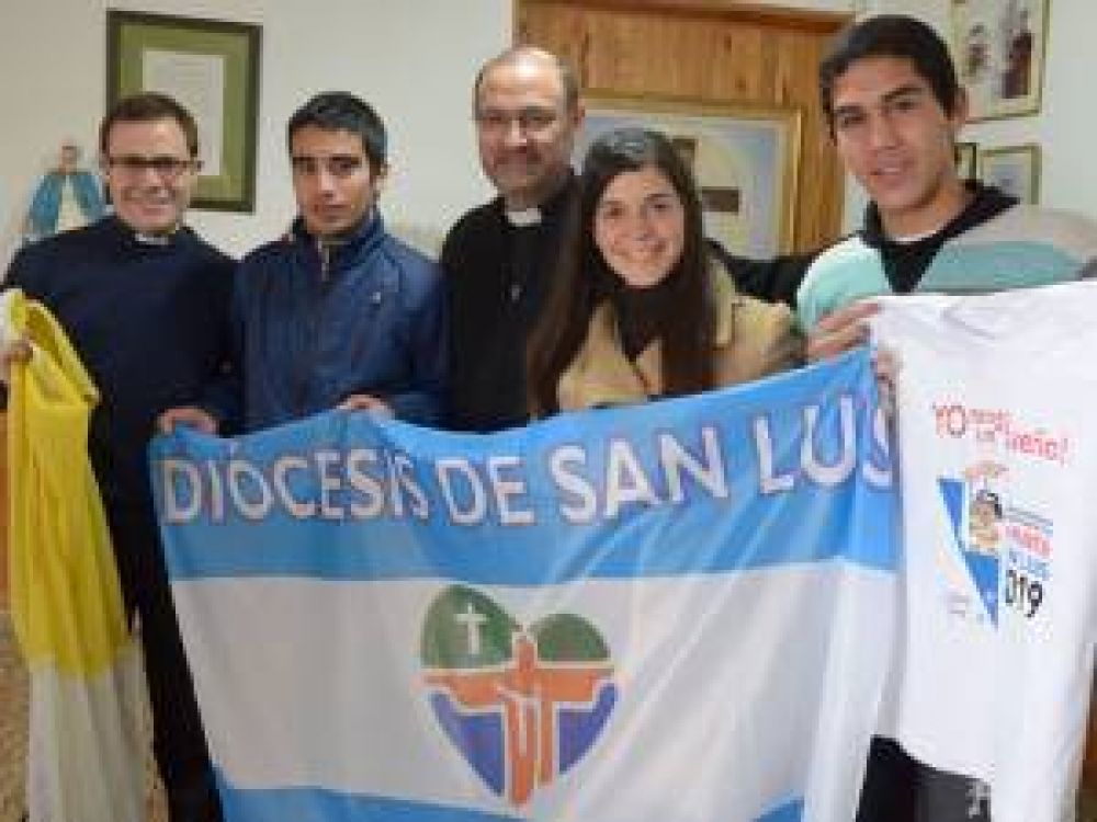 Los chicos de la parroquia San Roque partieron a ver al Papa