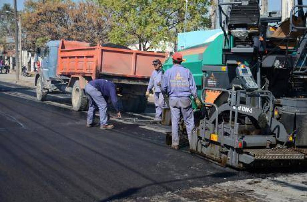 Pavimentar�n las avenidas Armada Argentina y Ej�rcito Argentino