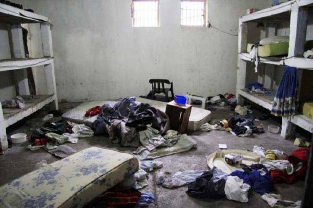 Tres presos internados tras disturbios en el Penal III
