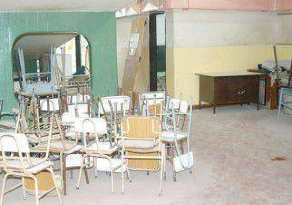Tres escuelas no volver�n a clases el lunes 