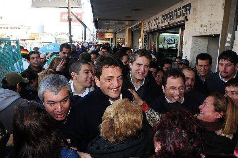 "La gente pide que pelear contra la droga, la inseguridad y la inflaci�n"