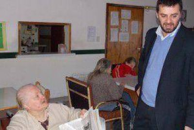  Autoridades del PAMI visitaron residencias de adultos mayores