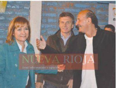 Macri particip� del acto en apoyo a Jorge Yoma
