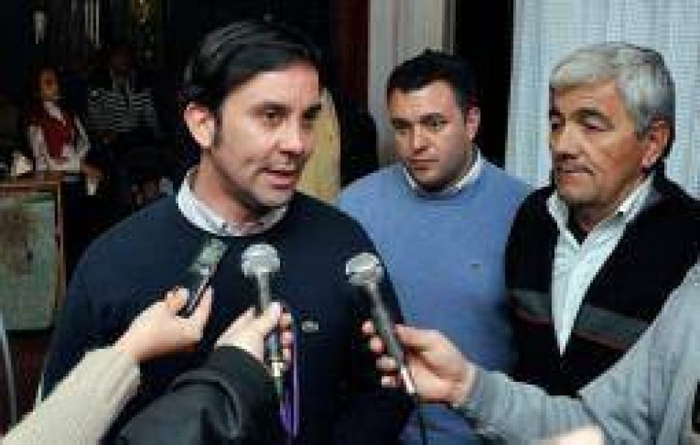 Felipe �lvarez cuestion� al quintelismo por dar libertad de acci�n