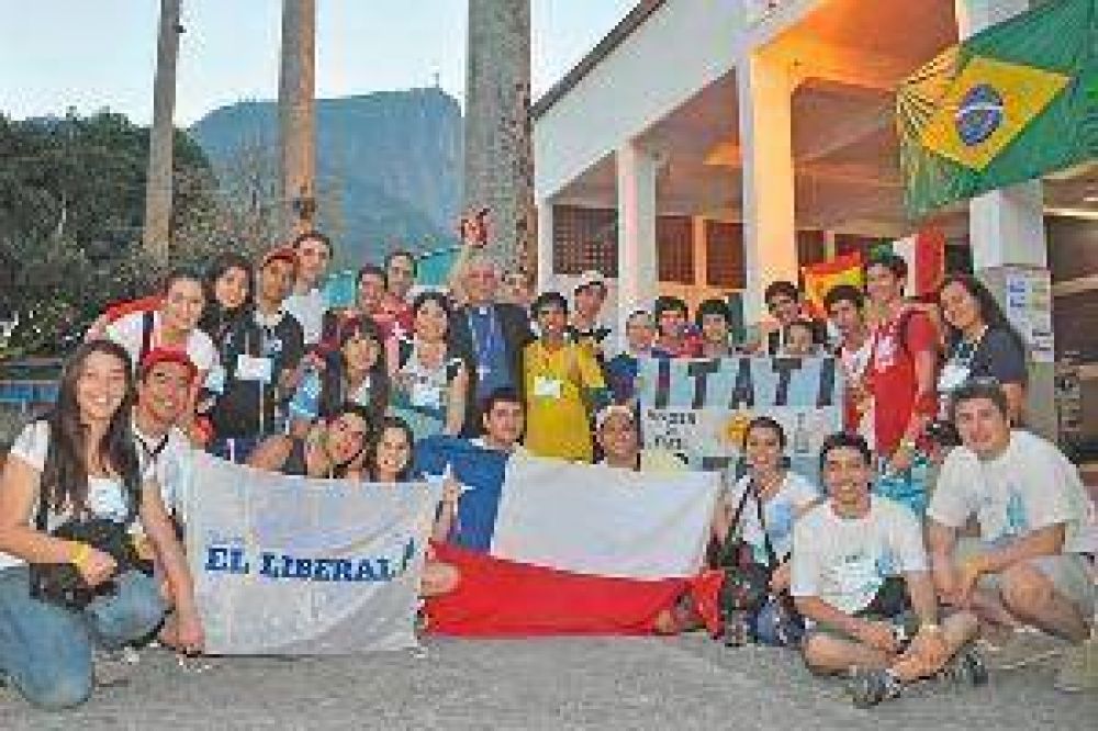 Los santiague�os en R�o y la expectativa mundial por Francisco