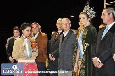 Se vivi� otra jornada de la Fiesta Nacional de la Yerba Mate 
