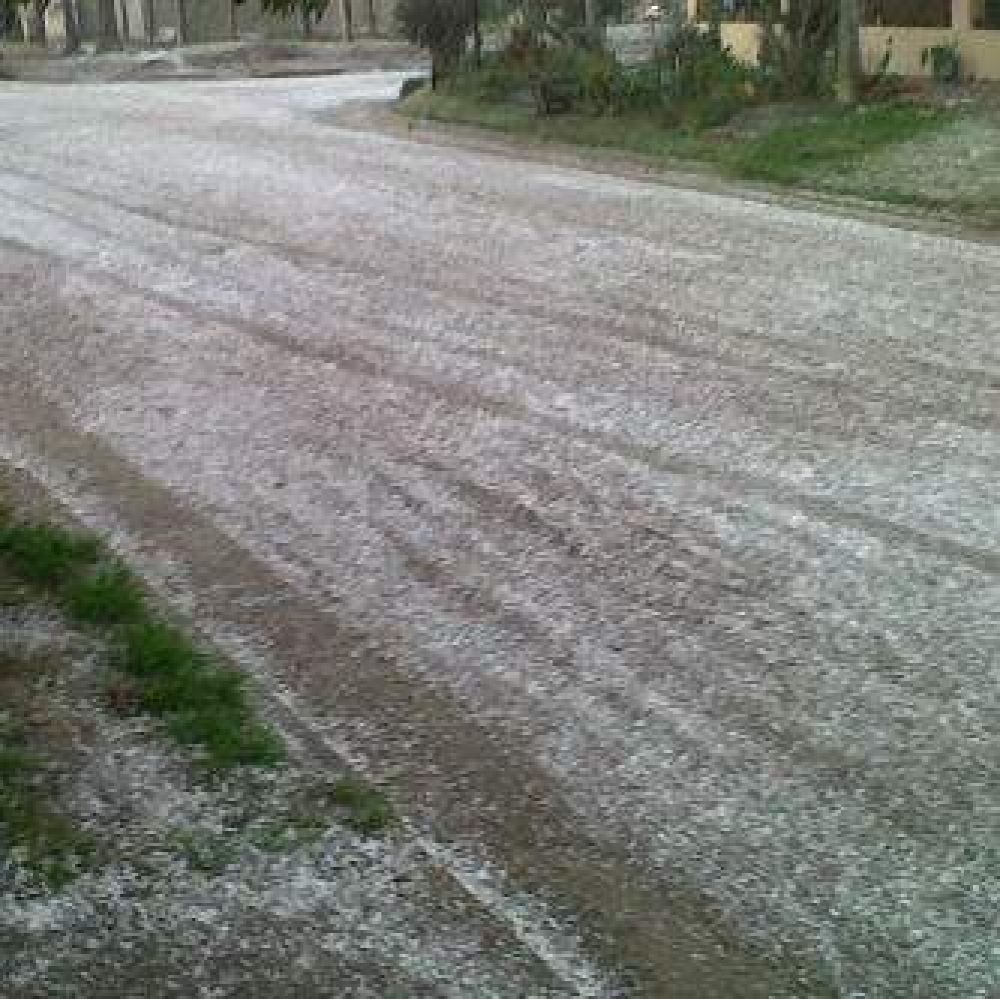 Cay� agua nieve con granizo en Nueve de Julio y en Jun�n la m�nima de ayer fue de 0 grados