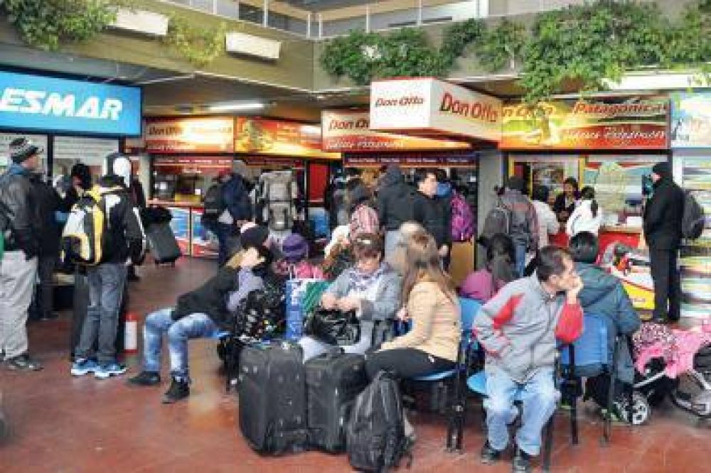 El temporal complic� a rutas y pasajeros