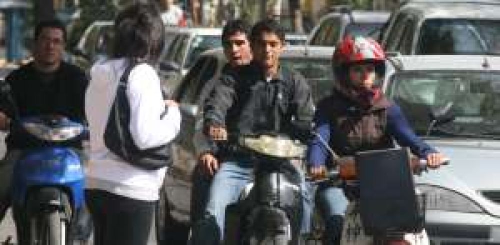 Por cada multa a un automovilista realizan tres multas a motociclistas