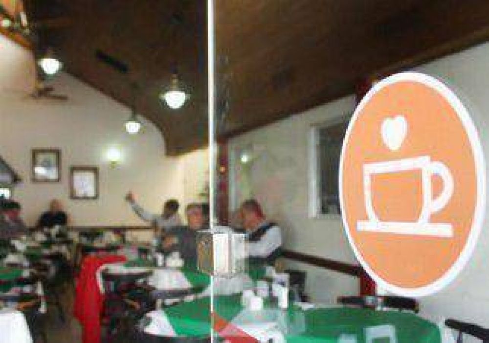 "Caf� pendiente" hace pie en la ciudad 