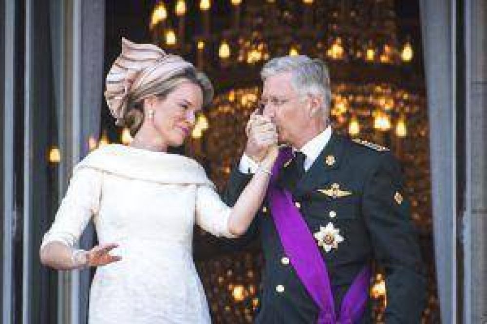 B�lgica: abdic� Alberto II y Felipe ya es el nuevo rey