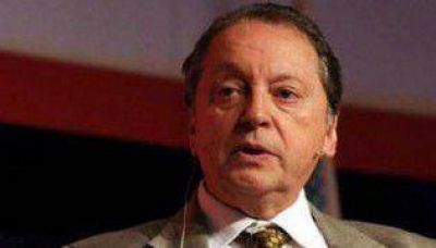 Terragno analiza la posible intervenci�n de la AFA
