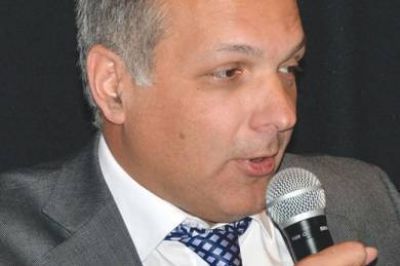 Buzzi: "esta semana se podr�a firmar el contrato de Tecpetrol"