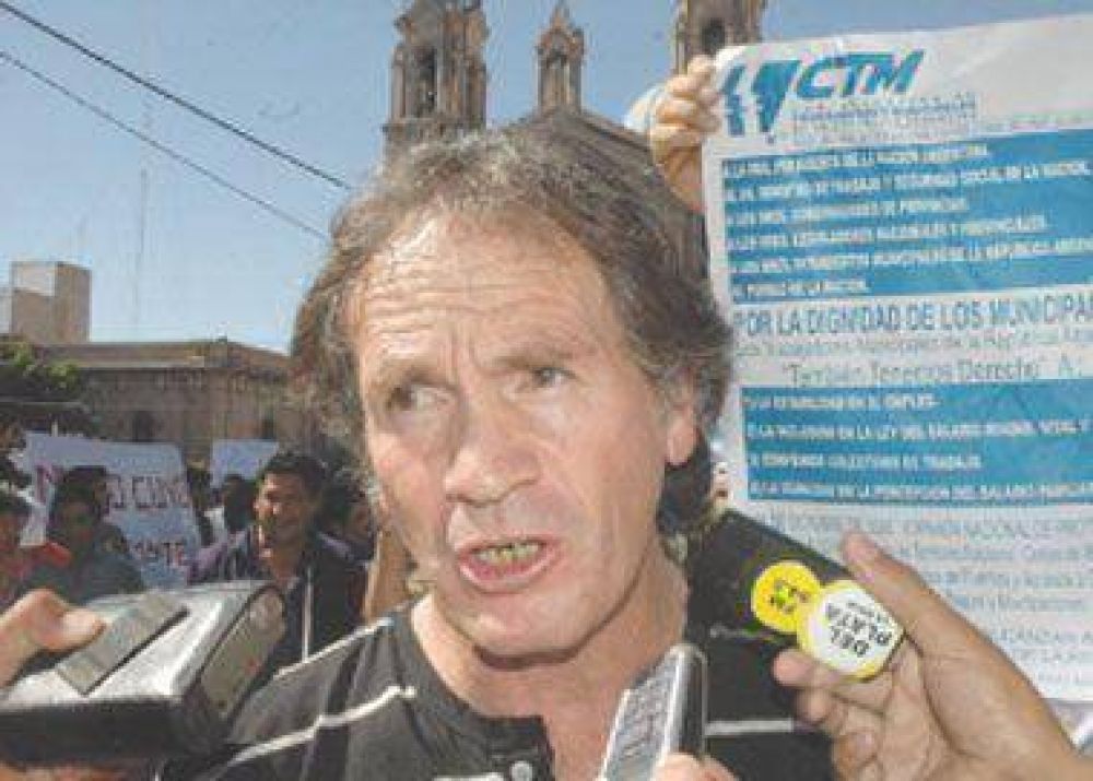 Municipales amenazan con un paro en todo el pa�s