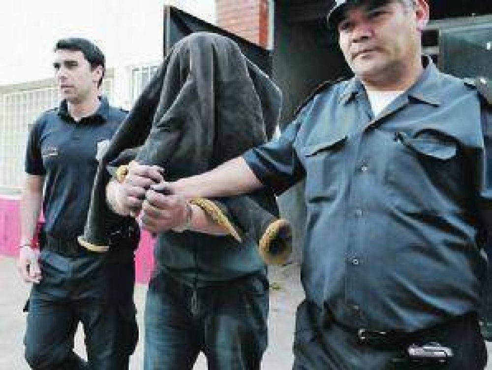 4 detenidos como saldo de varios allanamientos en la ciudad