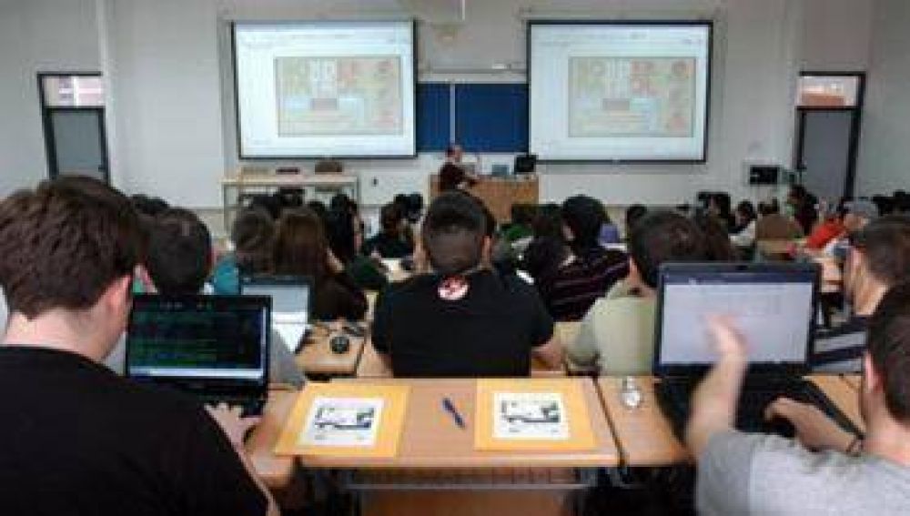 Becar�n a universitarios que generen proyectos