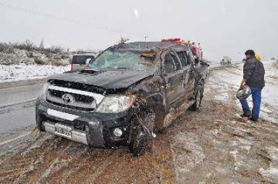 Dos vuelcos en la Ruta 22