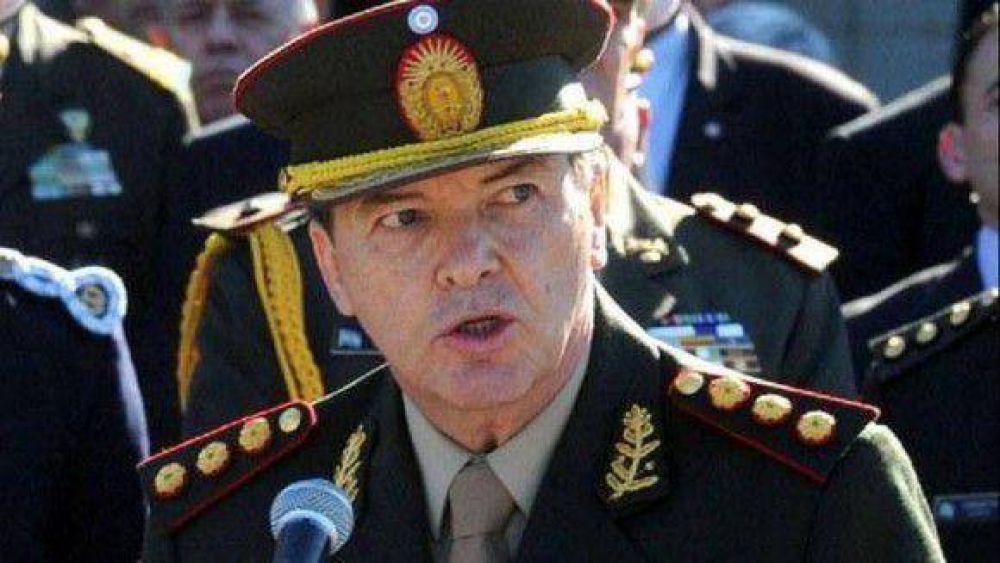 Milani dijo que nunca conoci� a Bussi y que en Tucum�n se dedic� a �pintar escuelas�