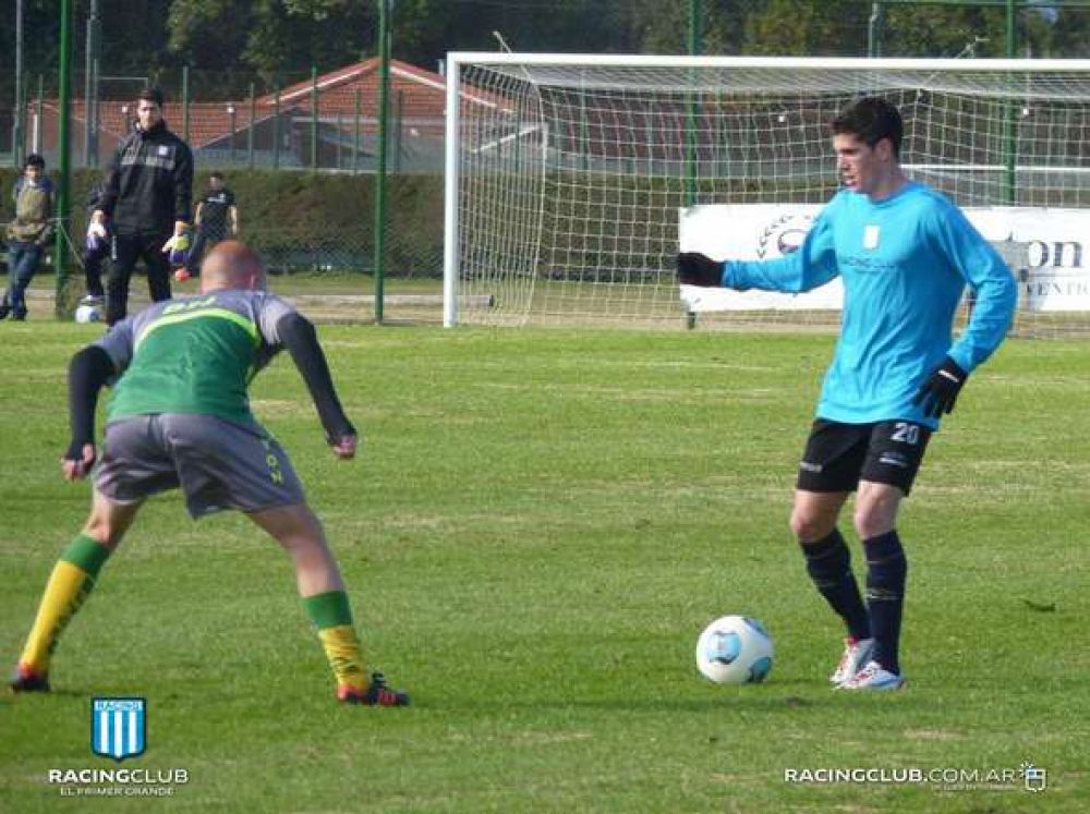 Racing jug� dos amistosos frente a Defensa y Justicia en Pilar