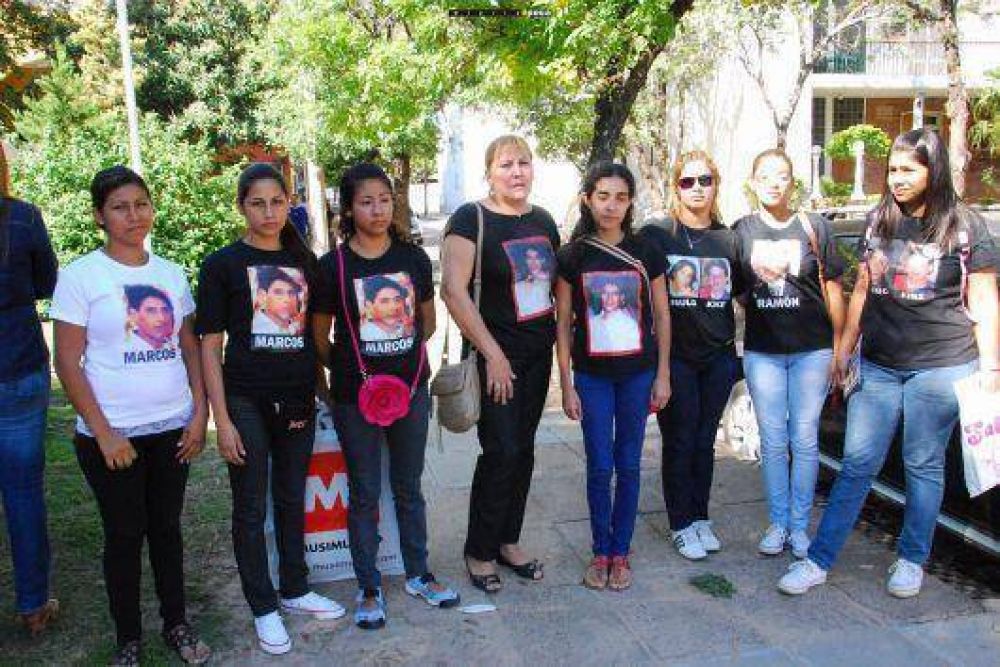 Familiares de obreros muertos marchar�n hoy para pedir justicia