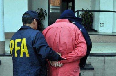 La Polic�a evit� el secuestro de una adolescente y su hijo que viajaban desde Ushuaia