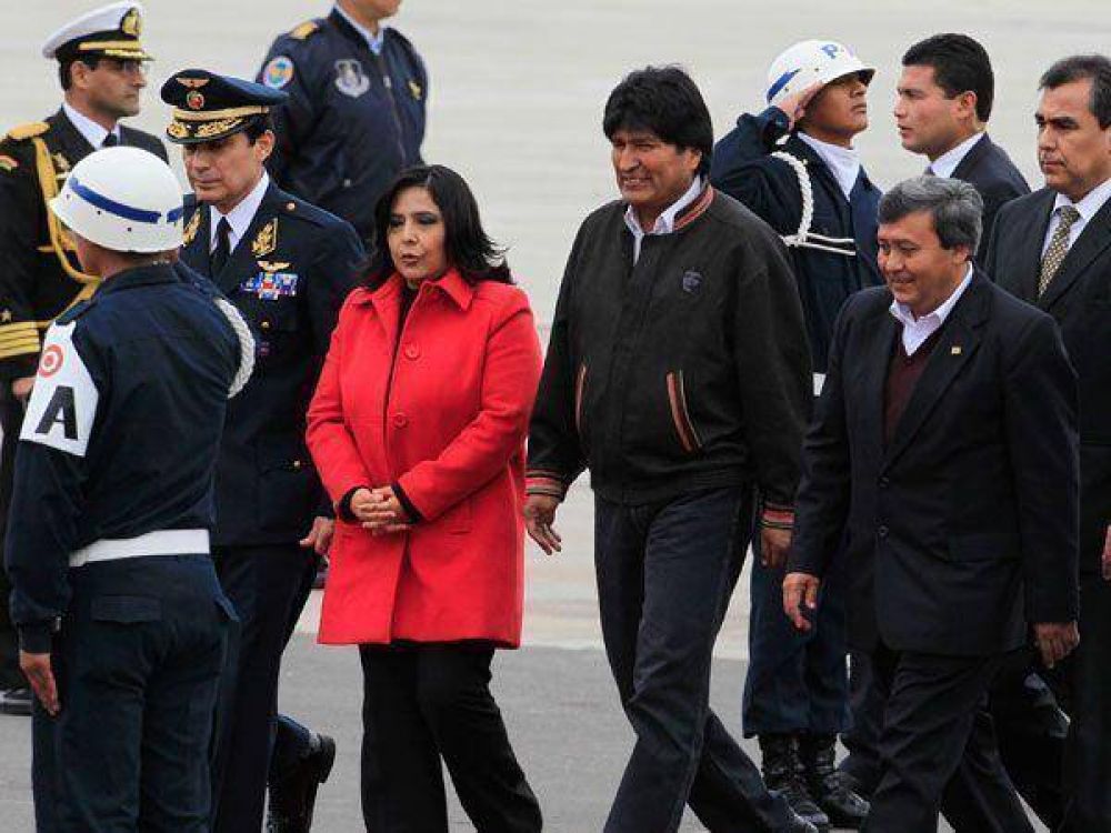 Evo Morales llega este lunes a Ecuador
