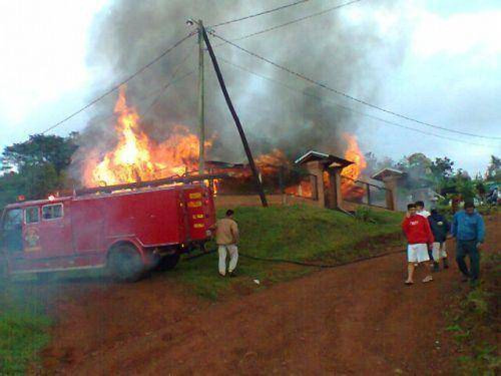 Un empleado detenido por el incendio y destrucci�n de dos casas