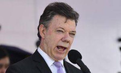 Santos orden� "no dejar de disparar" contra las FARC hasta llegar a acuerdo de paz