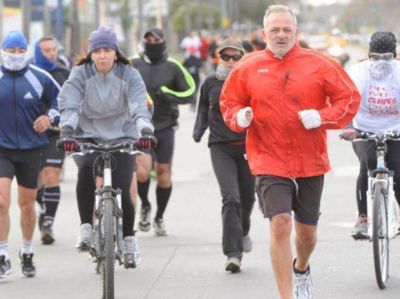 Marat�n para recordar a las v�ctimas de un accidente