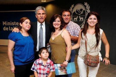 Entregar�n escrituras y firmar�n convenios para construir m�s casas en el interior