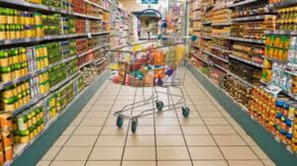 Para el ex titular de ADEUCO habr�a que aplicar la Ley de Abastecimiento en hipermercados de San Luis