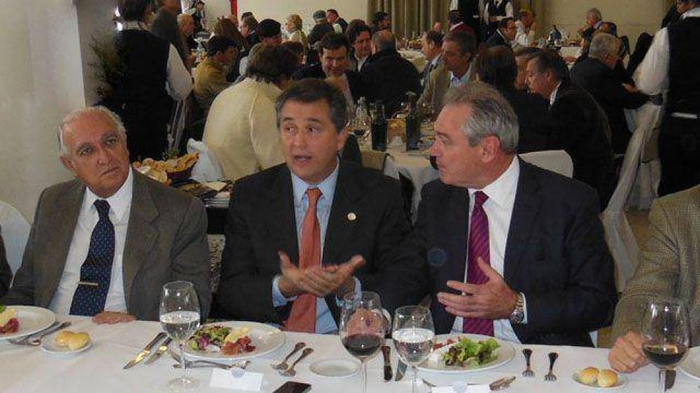 Benedetti se mostr� con Etchevehere y carg� contra el gobierno	 