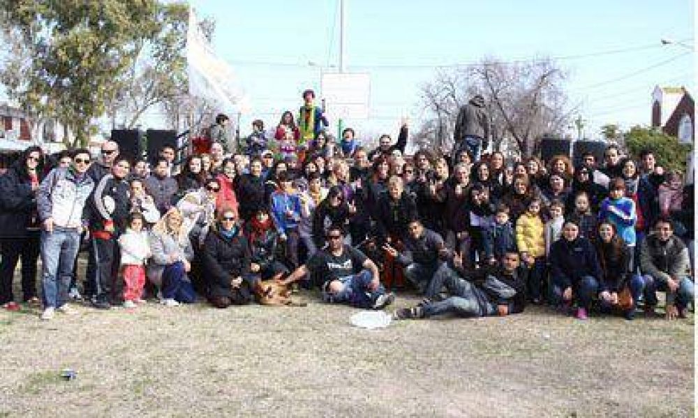 El Intendente particip� de una exposici�n de la econom�a social