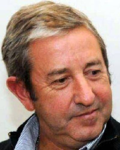 Para los dem�cratas, la pelea radical favorece al oficialismo